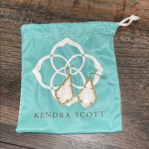 Kendra Scott Alex Drop Earrings in white & gold